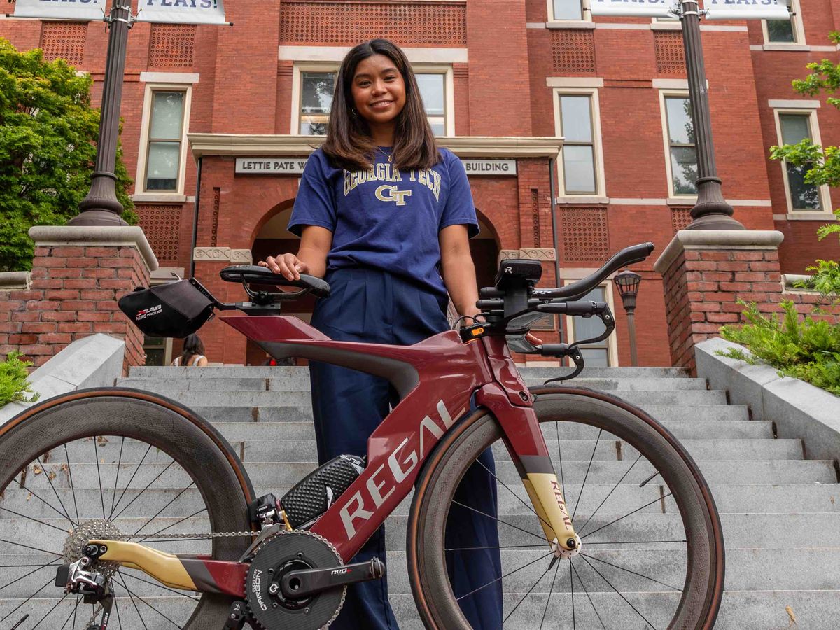 Support the WoAA Scholarship through Elise's Triathlon campaign photo, 1 of 8