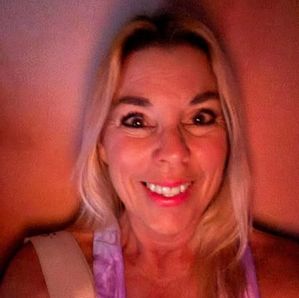 Vicki Lou-Ann Irwin