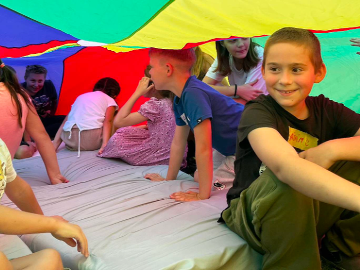 Zirkus und Theater mit Kindern in der Ukraine campaign photo, 1 of 8