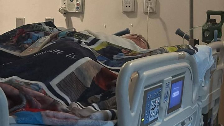 Support Melissa After Several Surgeries & Complications campaign photo, 1 of 8