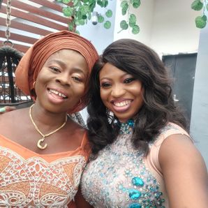 Flora Adewunmi