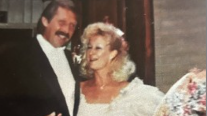 Donate to Aid Michelle and Laurie’s Ailing Dad campaign photo, 1 of 3