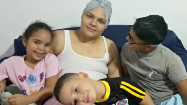 Ayudemos a Betania en su lucha contra el cancer campaign photo, 1 of 8