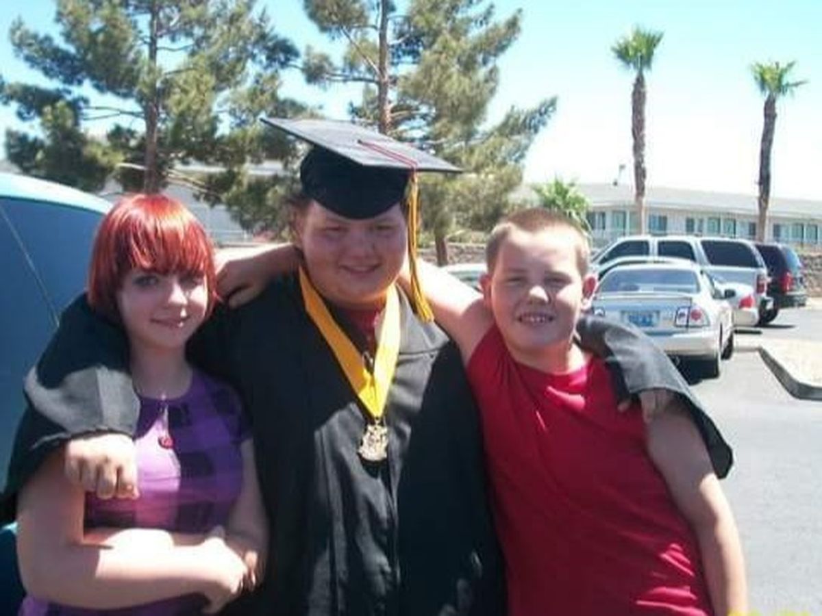 Help Jenifer with travel and funeral expenses campaign photo, 1 of 3
