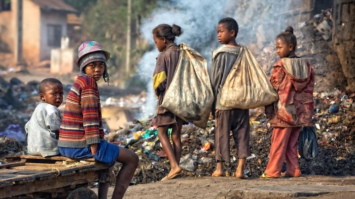 Help me Save money tohelp educate kids in Cambodia campaign photo, 1 of 5