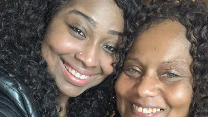 Support Mia in Giving Her Mom a Beautiful Farewell campaign photo, 1 of 3