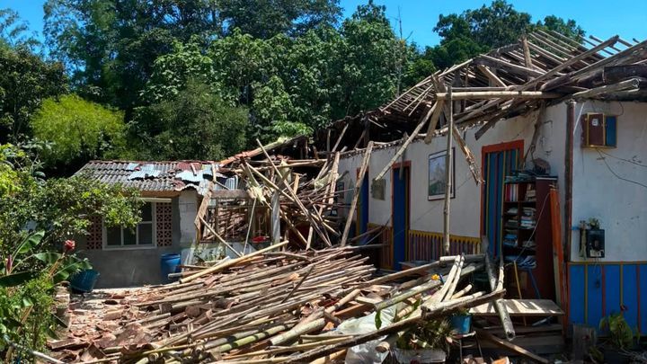 Help Colombia Families Recover from the Earthquake campaign photo, 1 of 4