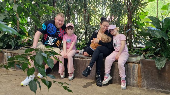 Unterstützt meine Schwester in ihrer schwersten Zeit