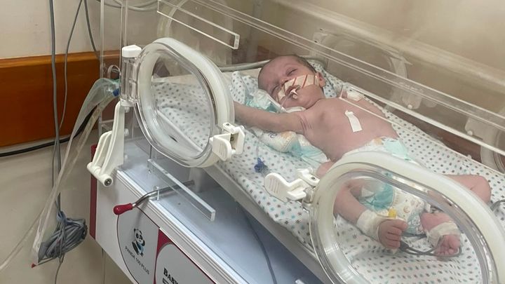 Little Layla from Gaza needs urgent medical care abroad. campaign photo, 1 of 8