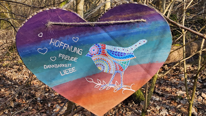 Unterstützung in eine schwere Lebensphase. campaign photo, 1 of 3
