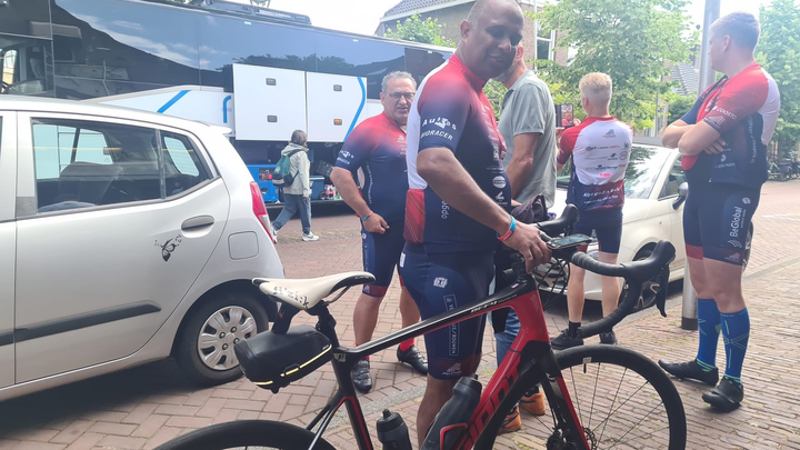♂️ Help Marcel weer op de fiets – voor Alpe d’HuZes! campaign photo, 1 of 4