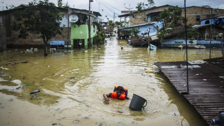 Flood Disaster: Help Dinda campaign photo, 1 of 7
