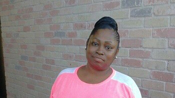 Chytania Lajuan Bowie campaign photo, 1 of 3