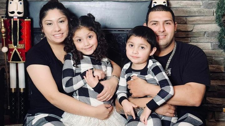 Support Victor Gonzalez's Family campaign photo, 1 of 7