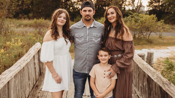 Help support Ashley and her family with out of state medical campaign photo, 1 of 5