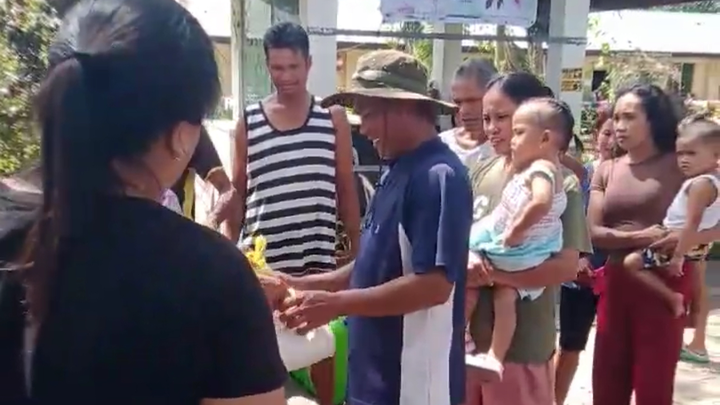 Please help victims affected by Typhoon Tino in Philippines campaign photo, 1 of 8