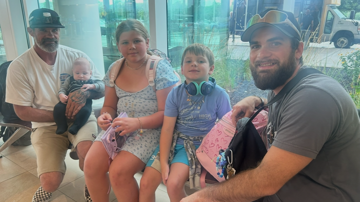 Help Aren Travel to See His Kids in Arizona campaign photo, 1 of 8