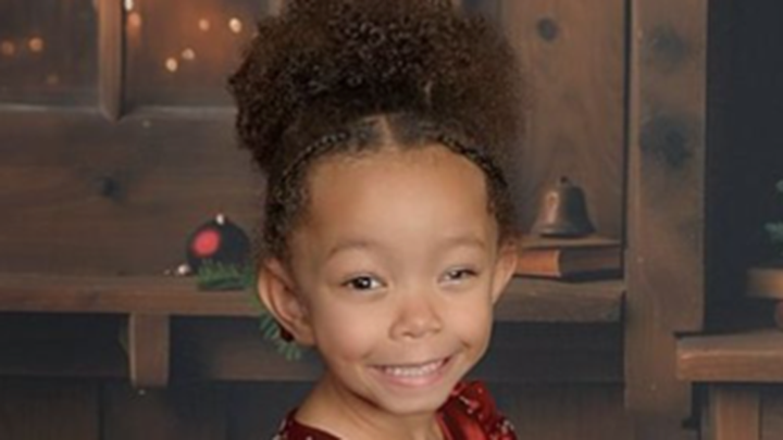 Support Melody's Urgent Eye Surgery Recovery campaign photo, 1 of 4