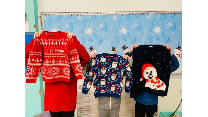 Christmas jumpers for Falkirk's Bairns campaign photo, 1 of 3