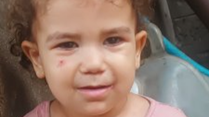 Help fofo mahmoud cover basic living expenses campaign photo, 1 of 3