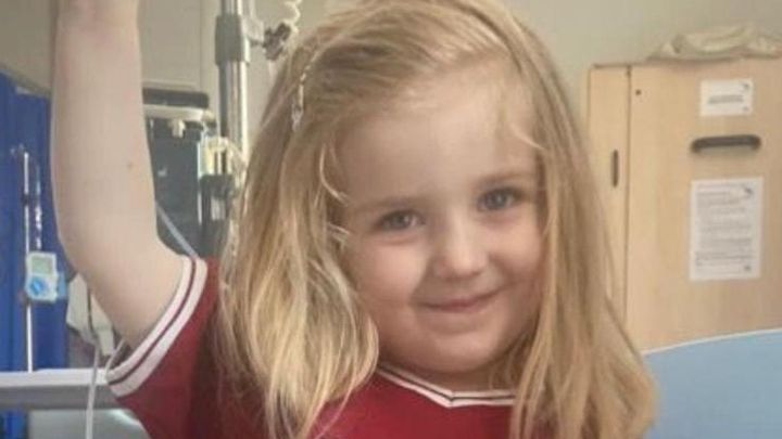 We’re raising money for Darcie Tobutt campaign photo, 1 of 2