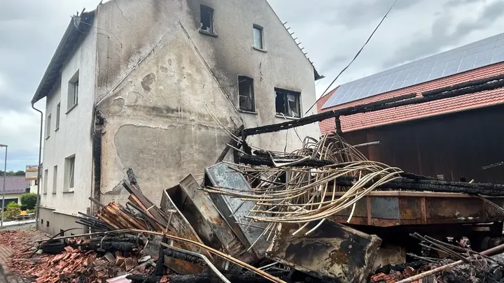 Hausbrand: Hilfe für unsere Freundin und ihre Familie