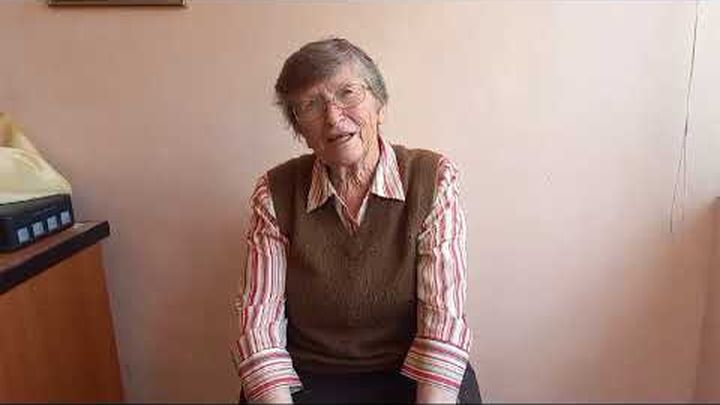 Miniature de vidéo Help Lena Bring Christmas Joy to the Elderly Poor, 1 sur 3