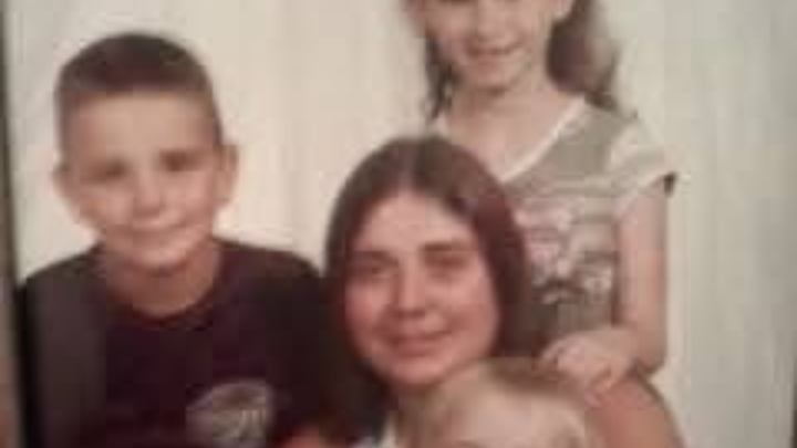 Help me get my mom and brothers ashes!! campaign photo, 1 of 7