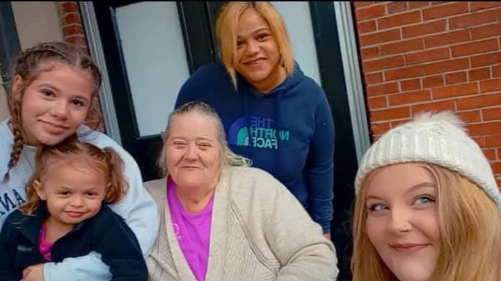 Help Sabrina's Mom Get to Radiation campaign photo, 1 of 3