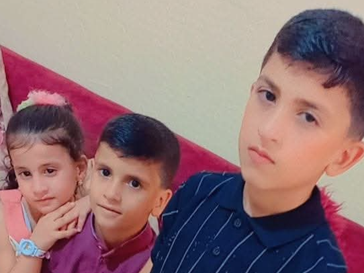 Umm Yamen's family campaign photo, 1 of 3