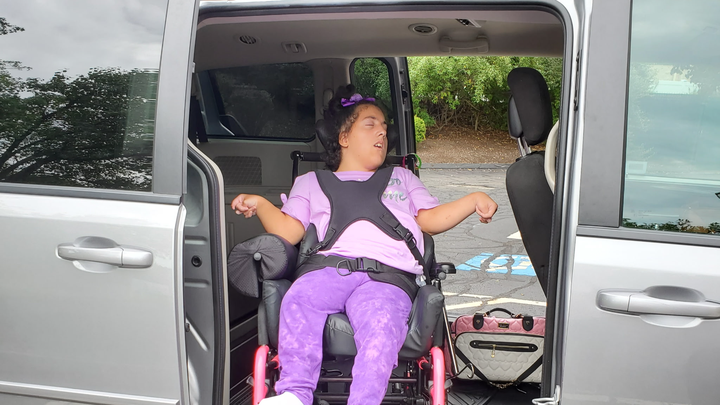 Urgent: Fix Jennie's Minivan for Her Care campaign photo, 1 of 6